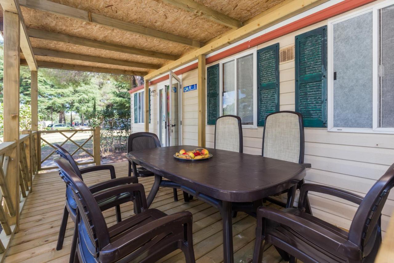 Camping Adria Mobile Homes In Brioni Sunny Camping Pula Exterior foto